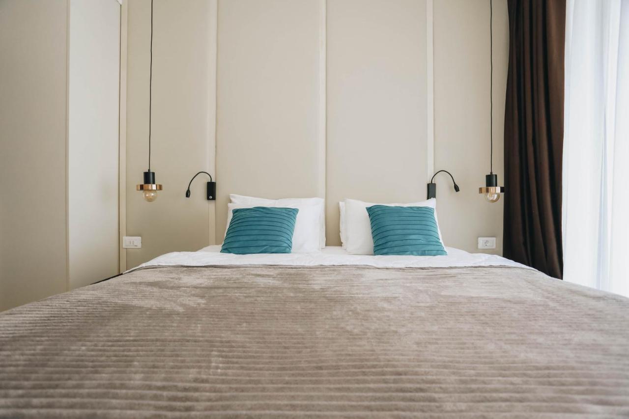 Beachfront Luxury Apartment Budva Bagian luar foto