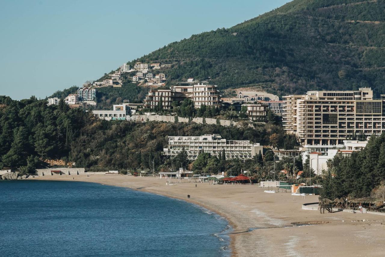 Beachfront Luxury Apartment Budva Bagian luar foto