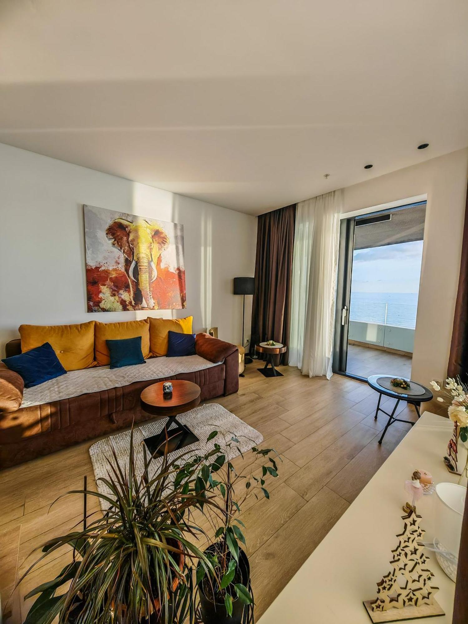 Beachfront Luxury Apartment Budva Bagian luar foto